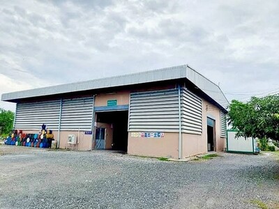 ขายโรงงานพานทองชลบุรี เนื้อที่8ไร่ 2งาน 13ตารางวา