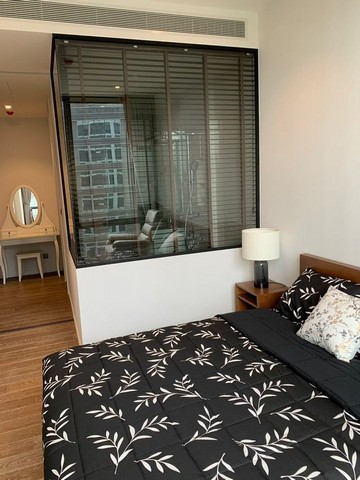 For rent Muniq Langsuan ห้องตกแต่งสวยหรู เฟอร์นิเจอร์และเครื่องใช้ไฟฟ้าครบ LH-RW003669