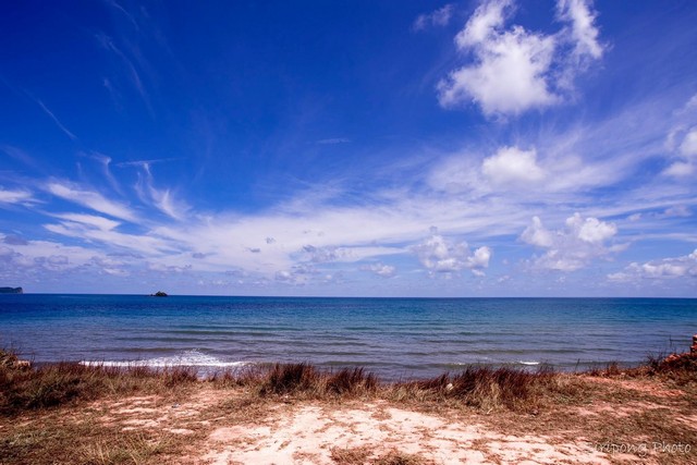 โปรปังส่งท้ายปี66เท่านั้น ลด10%  ใกล้ทะเลขายถูกเหลือไม่กี่แปลง   หาดผาฝั่งแดง UNSEEN THAILAND 