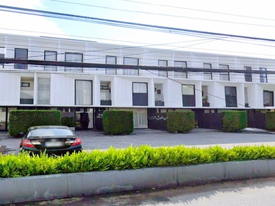 เพลินนารี่มอลล์ 750 ม. MRTวัชรพล 1.5กม.สำนักงานใหญ่ 4ชั้น 