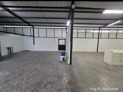 โกดังให้เช่า ซอยลาดพร้าว 93 เหมาะสำหรับเก็บสินค้า ทำเลดี