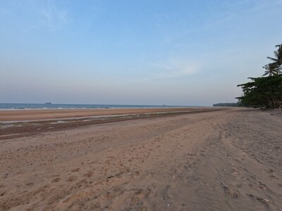 เล็งทรัพย์ดีเก็งเก็บอนาคต ที่ดินติดถนนหลวงใกล้หาดบางเบิด ไร่ 8แสน