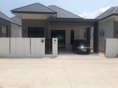  ให้เช่าบ้านเดี่ยวนิคมพัฒนาซอย5 ระยอง พร้อมเฟอร์นิเจอร์ครบ