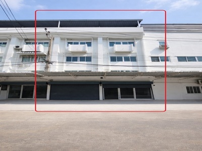 ใกล้ BTSเสนานิคม 310 ม. 32 ตร.ว. ให้เช่าอาคารพาณิชย์ 4 ชั้น 2 คูห