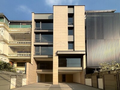 ขายโฮมออฟฟิศ 4.5 ชั้น 536 ตรม. ซอยปรีดี 14 มีลิฟต์และระบบ Smart H