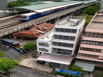 อาคารพาณิชย์ 5.5 ชั้น 5 นอน จันทน์26-32   BTS สุรศักดิ์ 800ม  