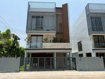 ขายบ้านเดี่ยว มีลิฟต์ หมู่บ้านปรีชา รามคำแหง กรุงเทพกรีฑา เคหะร่ม