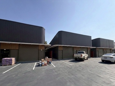 BST1075 ให้เช่าโกดังพร้อมออฟฟิศ Storix Warehouse โยธินพัฒนา