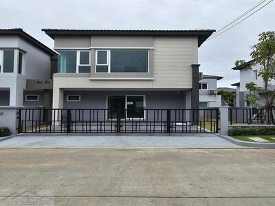 ให้เช่าบ้านแฝด 2 ชั้น 146 ตรม. 3 ห้องนอน แกรนด์ พลีโน่ เมกะ บางนา