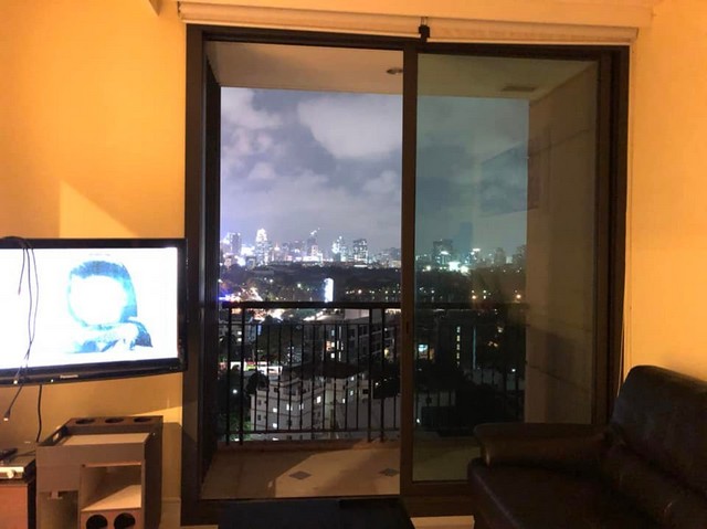 Aguston Sukhumvit 22 spacious beautiful view safe BTS Phrom Phong