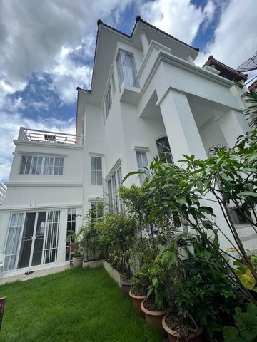 ขายบ้าน มบ.สวนลลนา สวนหลวง ร9 หลังมุม  รีโนเวทใหม่ ขนาด 44.3ตรว.