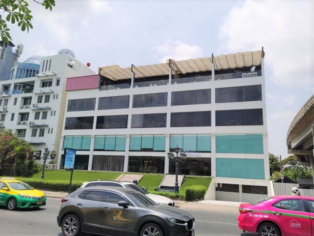 Sm350-1  ขาย อาคารสำนักงาน 5 ชั้นครึ่ง ซอยศูนย์วิจัย พระราม 9  เหมาะทำโชว์รูม สำนักงานออฟฟิศ คลินิกเสริมความงาม 
