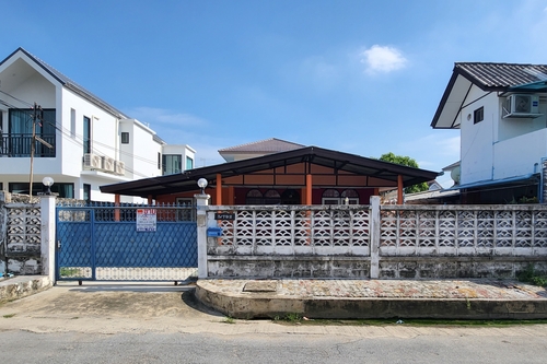 บ้านเดี่ยว ทำเลเทพ ใกล้เมือง อยู่ในแหล่งชุมชน หมู่บ้านประชาชื่น ซอย10  