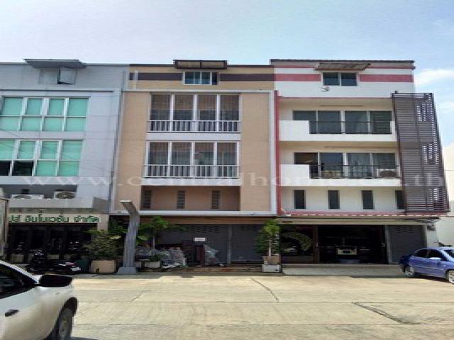 อาคารพาณิชย์ 4 ชั้นครึ่ง ขวัญเจริญแลนด์ หลังมุม ใกล้ MRT สถานีบางพลู