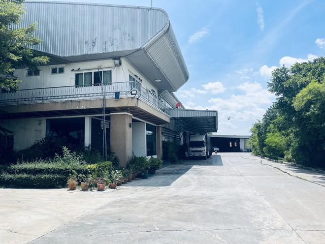 ขายที่ดินพร้อมอาคารโรงงาน ตึกสภาพดี พร้อมใช้งาน เนื่อที่ 15-3-74 ไร่ ไทรน้อย นนทบุรี