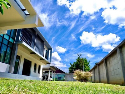 บ้านสร้างใหม่ สไตล์โมเดิร์น บ้านสวย นอกโครงการ สันกำแพง