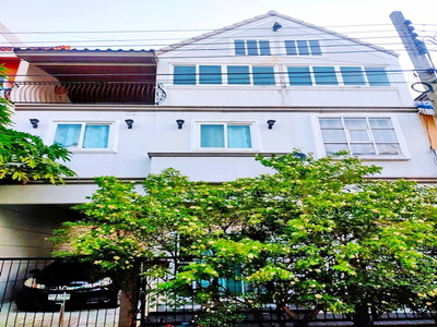 MRT เมืองทองธานี 2.7 กม. ให้เช่าทาวน์โฮมสไตร์ยุโรป 3 ชั้น 3 น้ำ