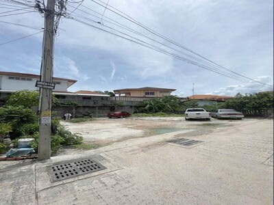 ขายที่ดินเปล่า เทพประสิทธิ์ ฝั่งทะเล ทำเลดี