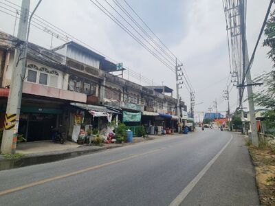 ขายอาคารพาณิชย์​ 3 ชั้น​ ตำบลท่าข้าม​ สามพราน