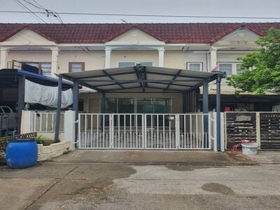 ขายทาวน์เฮ้าส์ 2 ชั้น มบ.รินทร์ทอง รามคำแหง 190 ขนาด 17.5 ตร.ว.