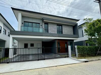 ให้เช่าบ้านเดี่ยว 2 ชั้น 65.8 ตร.ว. The City Bangna อยู่ถนนเมน