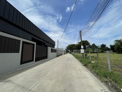 ให้เช่าโกดังพร้อมออฟฟิศ 3 อาคาร 1245-1467 ตร.ม. ซ.โยธินพัฒนา 3 ให้เช่าโกดังพร้อมออฟฟิศ 3 อาคาร 1245-1467 ตร.ม. ซ.โยธินพัฒนา 3