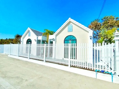  บ้าน 3นอน 2น้ำ  สันป่าตอ ต.ยุหว่า 1.8 กม.วัดพระเจ้าสององค์ 500 ม