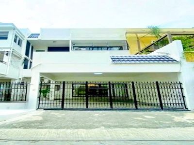 ดาดฟ้า 255ตร.ม. 22ตร.วา. 6 เซ็นทรัล พระราม 9 600 ม  บ้านหรู 3ชั้น