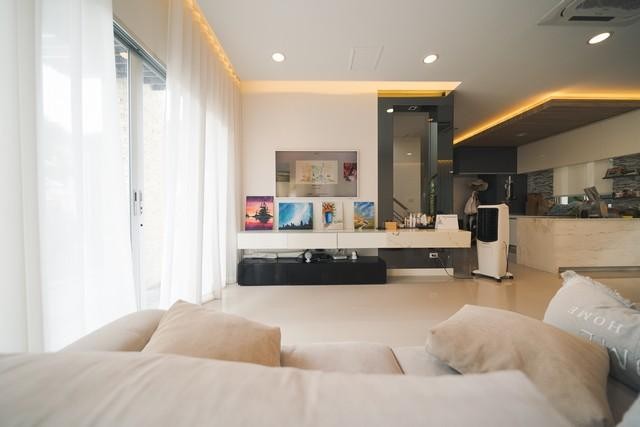 POR3606 ให้เช่า ขาย บ้าน หลังมุม บางกอกบูเลอวาร์ด Bangkok Boulevard พระราม 9 ศรีนครินทร์ ติดถนนกรุงเทพกรีฑา เดินทางสะดวก