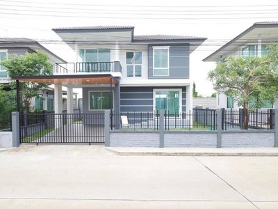 บ้าน 2 ชั้นหลังมุม ถ.เลียบคลอง3 4 นอน เพียวเพลส รังสิต 