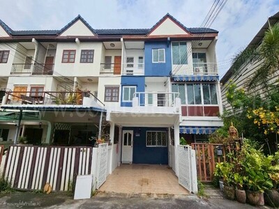ให้เช่า ทาวน์เฮ้าส์ 3 ชั้น ซอย พิบูลสงคราม 22 ใกล้ MRTแยกติวานนท์