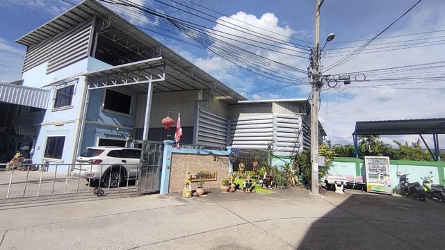 C2636 ขายด่วนโรงงานพร้อมกิจการผลิตอุปกรณ์ประดับยนต์ เนื้อที่ 2 ไร่ มีใบรง. 4 บางบัวทอง นนทบุรี