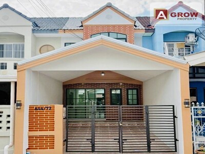 หมู่บ้านนวกานต์  ซอยเสรีไทย 43 แยก 3 บ้านสวย ทำเลดี พร้อมเข้าอยู่