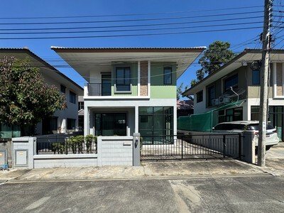 รีโนเวทใหม่ทั้งหลัง ให้เช่าบ้านเดี่ยว โกลเด้นวิลเลจ บางนา–กิ่งแก้