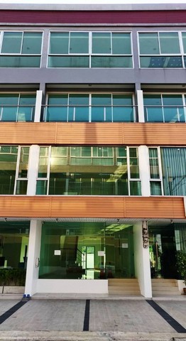 ให้เช่าโฮมออฟฟิศ 4 ชั้น ถนนเลียบคลองประปา โครงการ Prime Biz Home ใกล้เมืองทองธานี ทางด่วน 