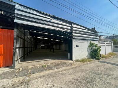 ให้เช่าโกดัง 330 ตารางเมตร นวมินทร78 ใกล้ตลาดปัฐวิกรณ์ 10 ล้อเข้า