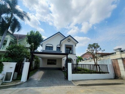 ลัดดารมย์ ปิ่นเกล้า หลังริม