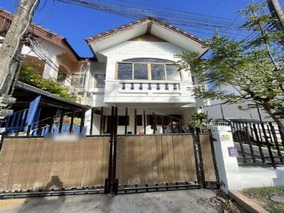 ให้เช่า 20,000 บาท ทาวน์โฮม 2 ชั้น #ใกล้โรงเรียนวารี พร้อมอยู่