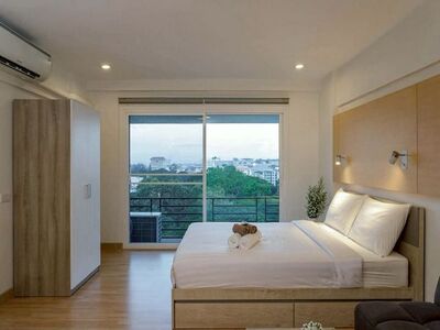 ให้เช่า 12,000 บาท #ชมดอย คอนโด (ตึกเหลี่ยม) ตกแต่งใหม่ พร้อมอยู่