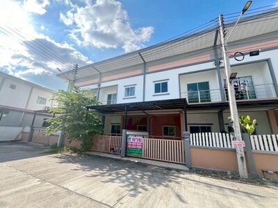 ทาวน์เฮ้าส์มือ 2 บ้านสวนบางละมุง 4 ใกล้นิคมแหลมฉบัง