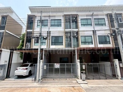 ทาวน์โฮม 3 ชั้น หมู่บ้าน พาทิโอ้ งามวงศ์วาน 47