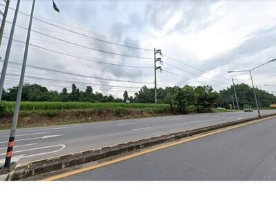 ที่ดินทำปั้มน้ำมัน ติดถนน2ด้าน อินทขิล แม่แตง      