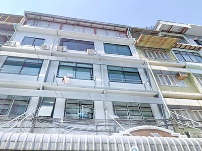 พันธุ์ทิพย์ 1กม.  BTSพญาไท 600ม. อาคาร 4ชั้น  สยามพารากอน1.1กม.