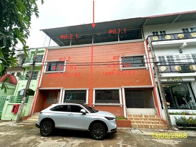 ขายทาวน์เฮ้าส์หมู่บ้าน ธัญธาร วิลเลจ ถ.รัตนาธิเบศร์  จ.นนทบุรี