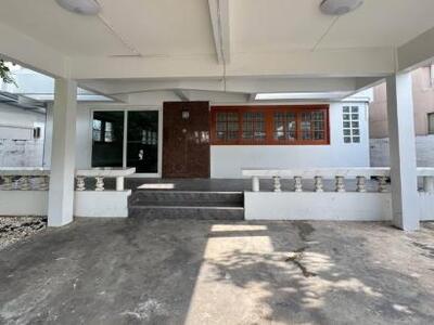 ให้เช่าบ้านเดี่ยว 2 ชั้น 90 ตรว. หมู่บ้านเมืองทอง 2 ซ.พัฒนาการ 53