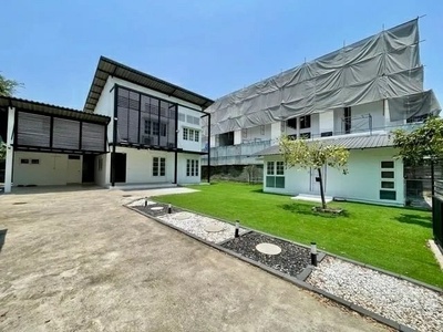  บ้านเดี่ยว 2 ชั้น MRT รามอินทรา40 600 ม.หลังใหญ่ 4 นอน  รร.สายอั