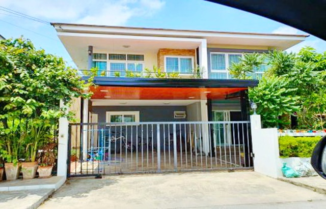 หทัยราษฎร์35-39 ตลาดหทัยมิตร .ให้เช่าบ้านเดี่ยว หมู่บ้านศิริ 2ชั้น 4นอน 3น้ำ  2จอด 100ตรว. 280ตรม. 