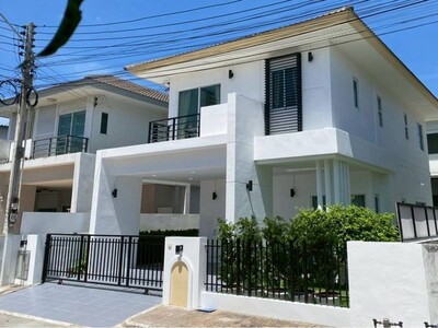 เดอะวิสต้า ศรีราชา เก้ากิโล-เขาน้ำซับ บ้านรีโนเวทใหม่ พร้อมอยู่