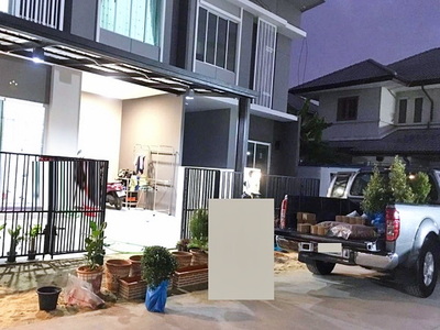 ให้เช่า  กรุงเทพกรีฑา เคหะร่ม สนามบินสุวรรณภูมิ ทาวน์โฮมใหม่ 4นอน