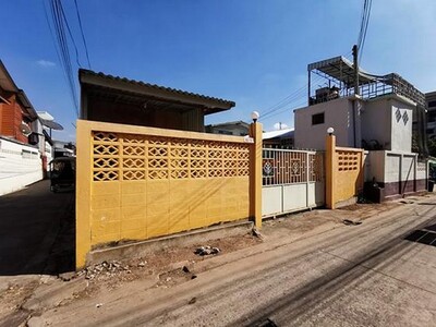 ขาย บ้านเดี่ยว เมืองชัยภูมิ ถนน นิเวศรัตน์ ชัยภูมิ   ขาย บ้านเดี่ยว เมืองชัยภูมิ ถนน นิเวศรัตน์ ชัยภูมิ